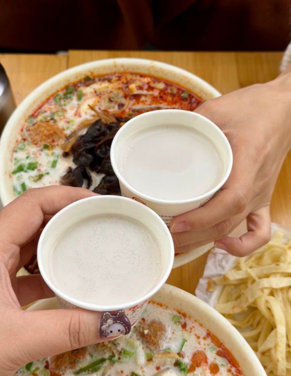 一碗豆腐汤暖了洛阳城 豫李强十年匠心铸就洛阳汤文化新标杆